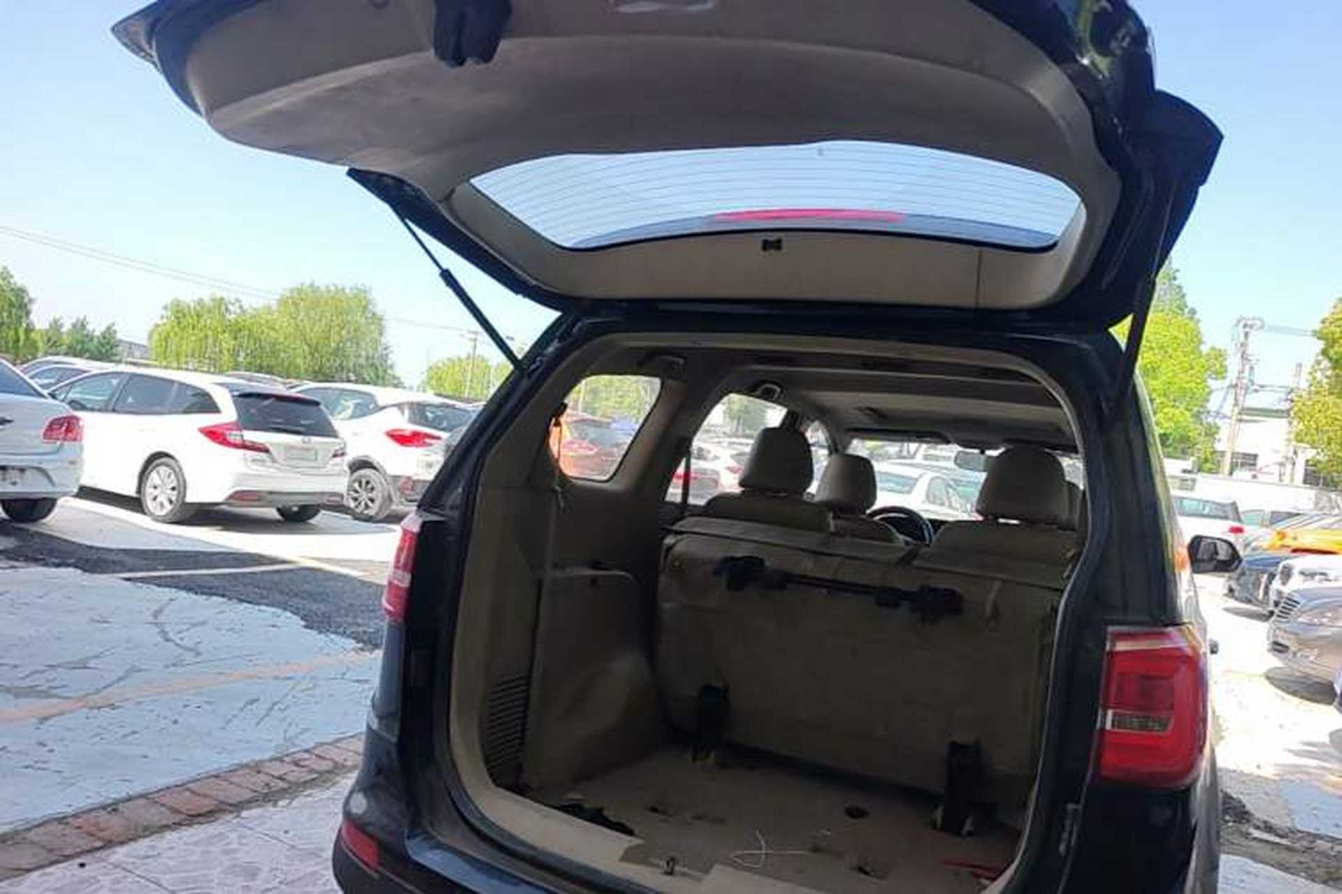Used Baojun 730 2016 1.5L Manual Luxury Edition 7 Seats Trunk