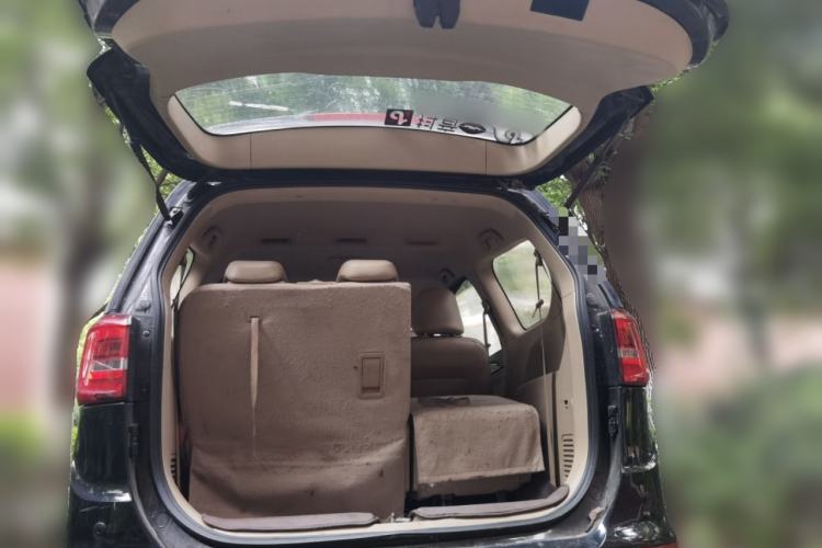 Used Baojun 730 2016 1.5T Manual Luxury Edition 7 Seats Trunk