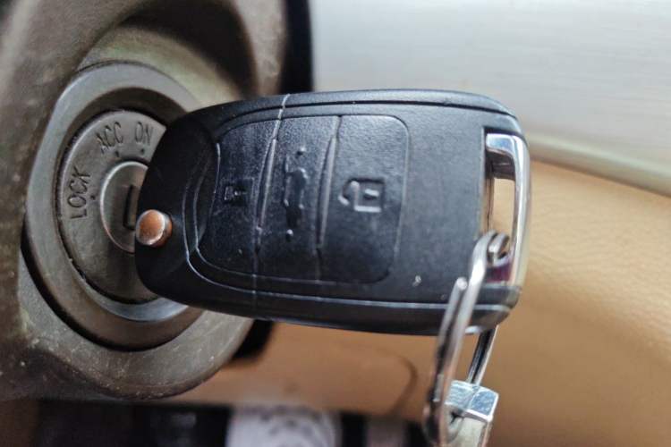 Used Baojun 730 2016 1.5L Manual Comfort Version 7 Seats China V Emission Standard Vehicle Key