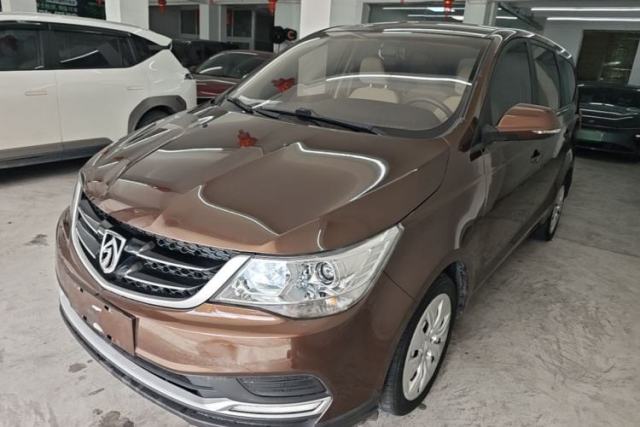 Ojetý Baojun 730 2016 1.5L Manual Standard Version 7 Seats