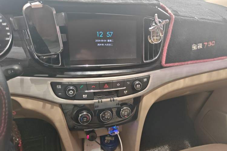 Used Baojun 730 2016 1.5L Manual Comfort Version 7 Seats China V Emission Standard Audio And AC Panel
