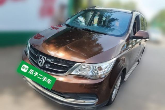 Ojetý Baojun 730 2016 Revised 1.5L Manual Standard Version 7 Seats China V Emission Standard