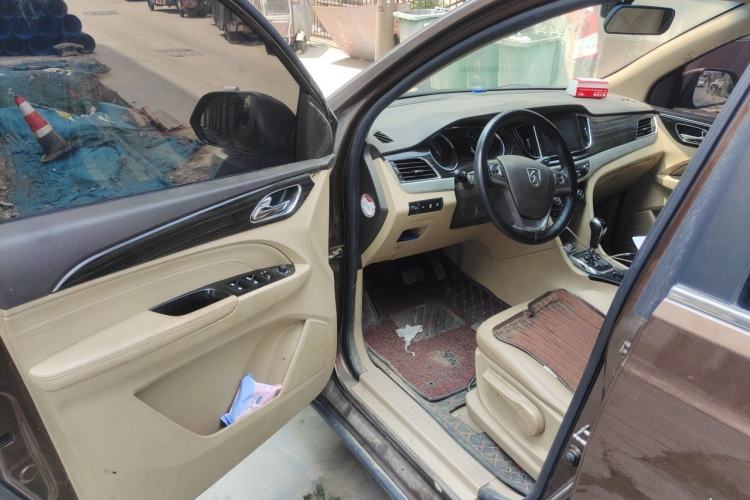 Used Baojun 730 2016 1.8L iAMT Luxury Model 7 Seats Driver Seat