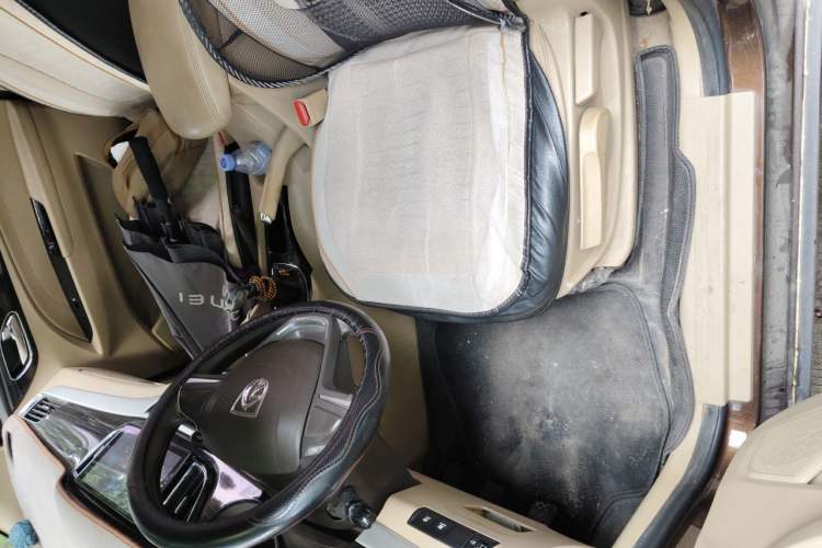 Used Baojun 730 2016 1.5L Manual Comfort Version 7 Seats China V Emission Standard Driver Seat