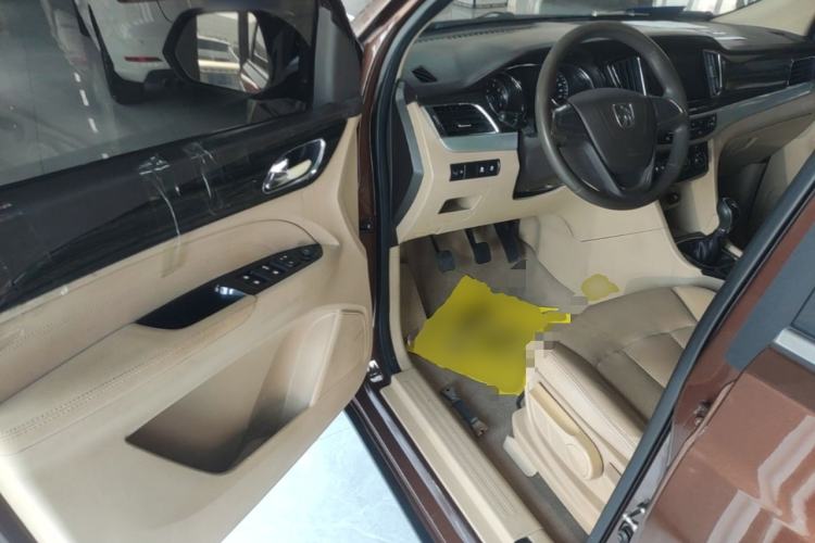 Used Baojun 730 2016 1.5L Manual Comfort Version 7 Seats China V Emission Standard Driver Seat