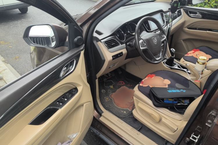 Used Baojun 730 2016 1.5L Manual Luxury Edition 7 Seats Driver Seat