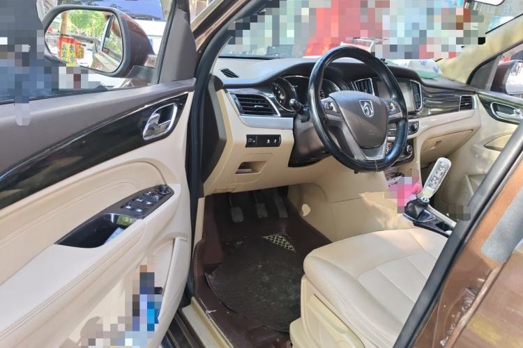 Used Baojun 730 2016 1.8L Manual Luxury Edition 7 Seats Driver Seat