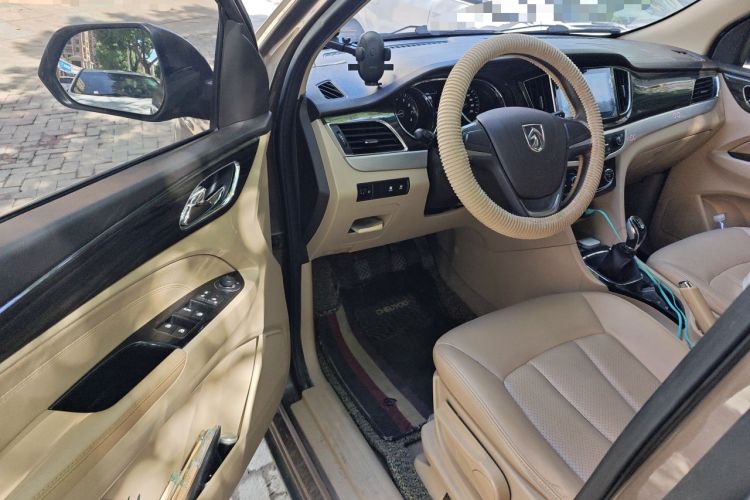 Used Baojun 730 2016 1.5L Manual Comfort Version 7 Seats China V Emission Standard Driver Seat