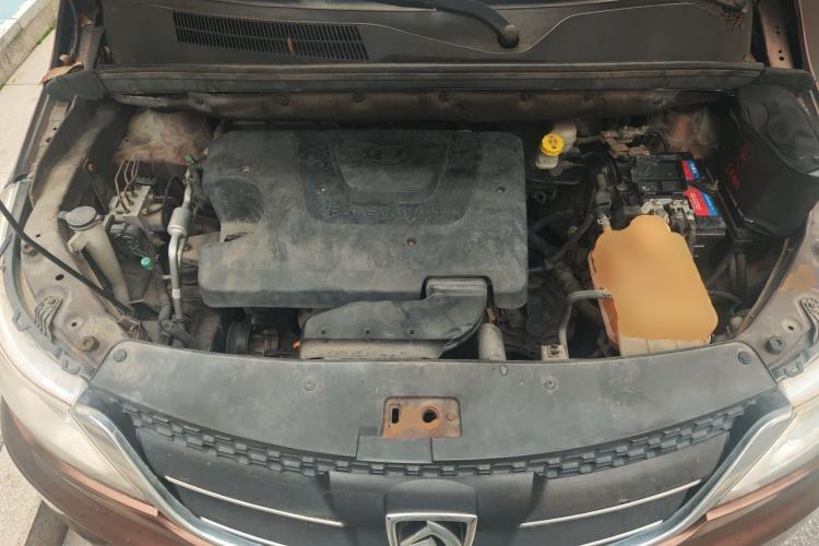 Used Baojun 730 2016 1.5L Manual Luxury Edition 7 Seats Engine Bay