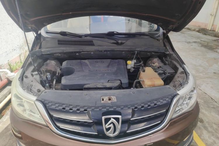 Used Baojun 730 2016 1.5L Manual Comfort Version 7 Seats China V Emission Standard Engine Bay