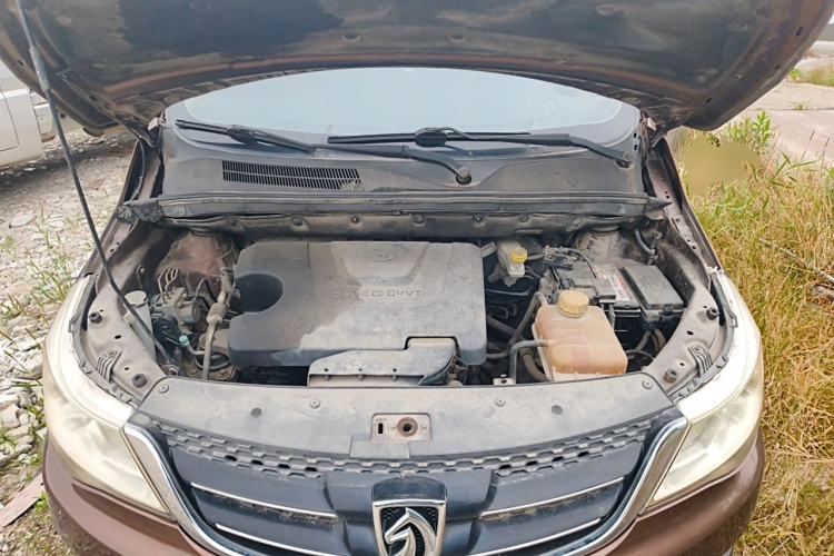 Used Baojun 730 2016 1.5L Manual Luxury Edition 7 Seats Engine Bay