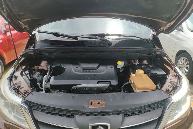 Used Baojun 730 2016 1.5L Manual Luxury Edition 7 Seats Engine Bay