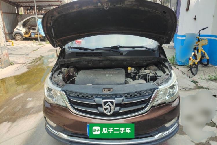 Used Baojun 730 2016 1.8L iAMT Luxury Model 7 Seats Engine Bay