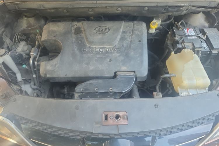 Used Baojun 730 2016 1.5L Manual Standard Version 5 Seats Engine Bay