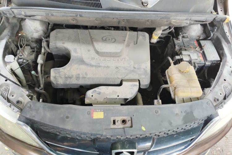 Used Baojun 730 2016 1.5L Manual Comfort Version 7 Seats China V Emission Standard Engine Bay