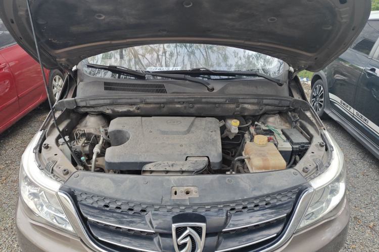 Used Baojun 730 2016 1.5L Manual Luxury Edition 7 Seats Engine Bay