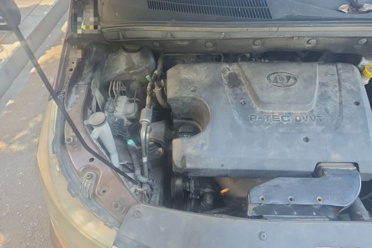 Used Baojun 730 2016 1.5L Manual Standard Version 5 Seats Engine Bay Right