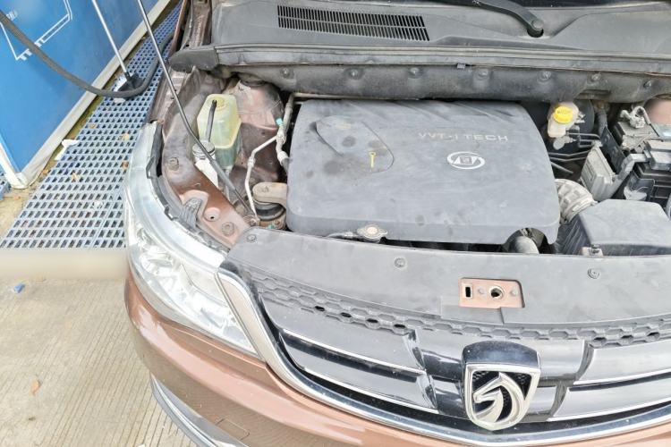 Used Baojun 730 2016 1.8L iAMT Luxury Model 7 Seats Engine Bay Right