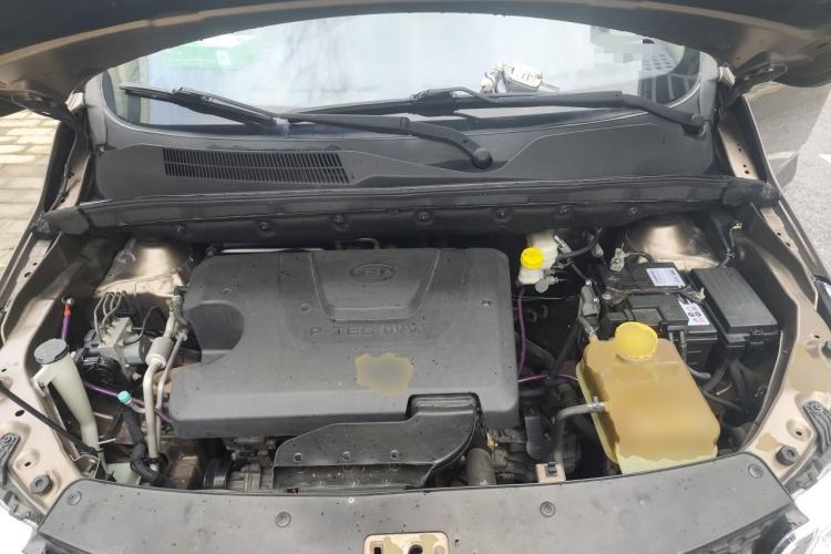 Used Baojun 730 2016 1.5L Manual Comfort Version 7 Seats China V Emission Standard Engine Bay