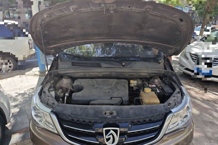 Used Baojun 730 2016 1.5L Manual Comfort Version 7 Seats China V Emission Standard Engine Bay