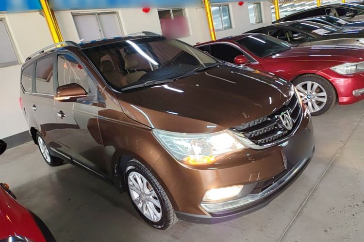 Used Baojun 730 2016 1.5L Manual Comfort Version 7 Seats China V Emission Standard Exterior 1