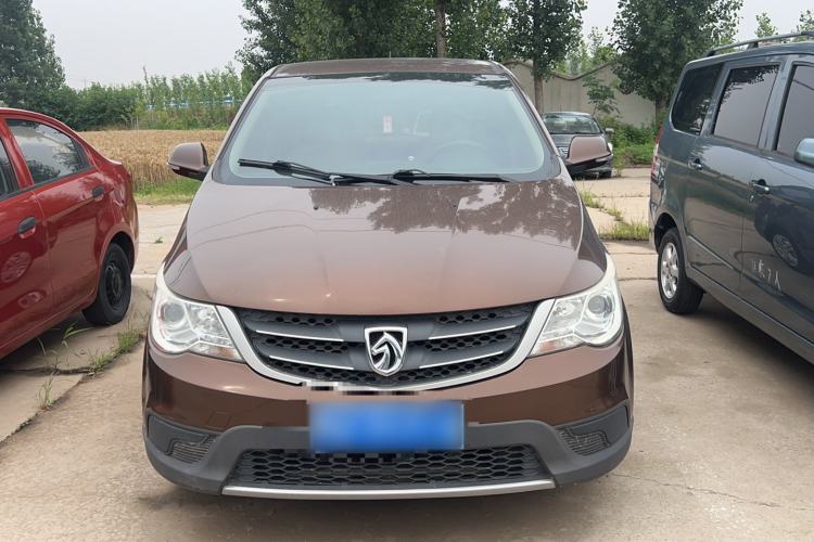 Used Baojun 730 2016 1.5L Manual Value Edition 7 Seats China V Emission Standard Exterior 1