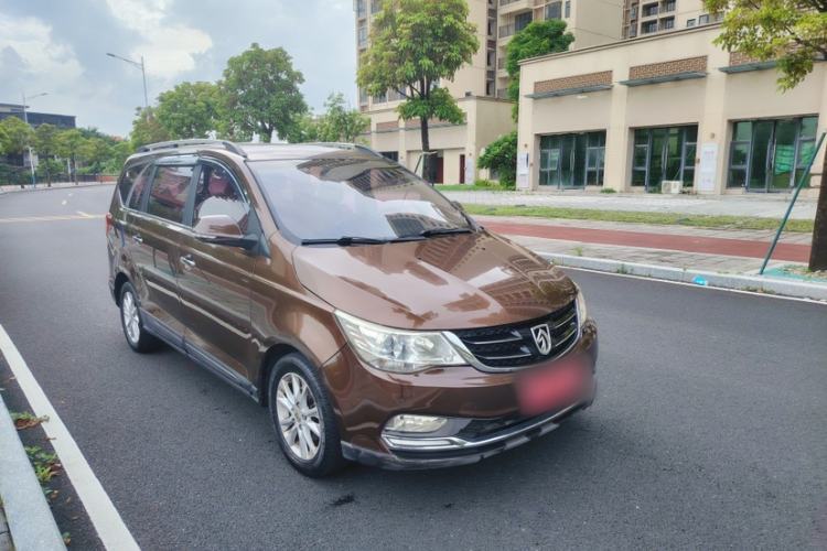 Used Baojun 730 2016 1.8L Manual Comfort Version 7 Seats Exterior 1