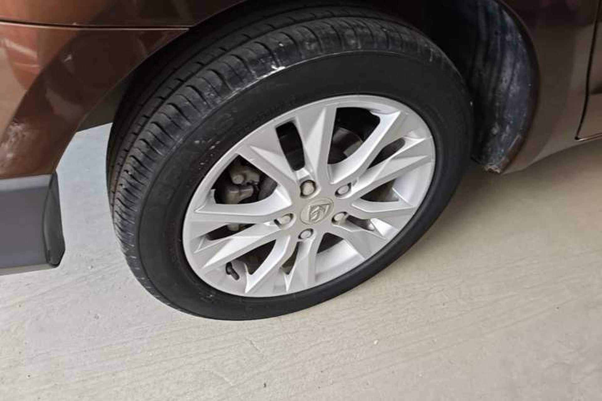 Used Baojun 730 2016 1.5L Manual Standard Version 7 Seats Exterior 1