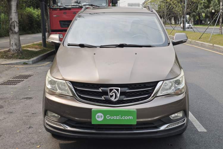Used Baojun 730 2016 1.5L Manual Luxury Edition 7 Seats Exterior 1