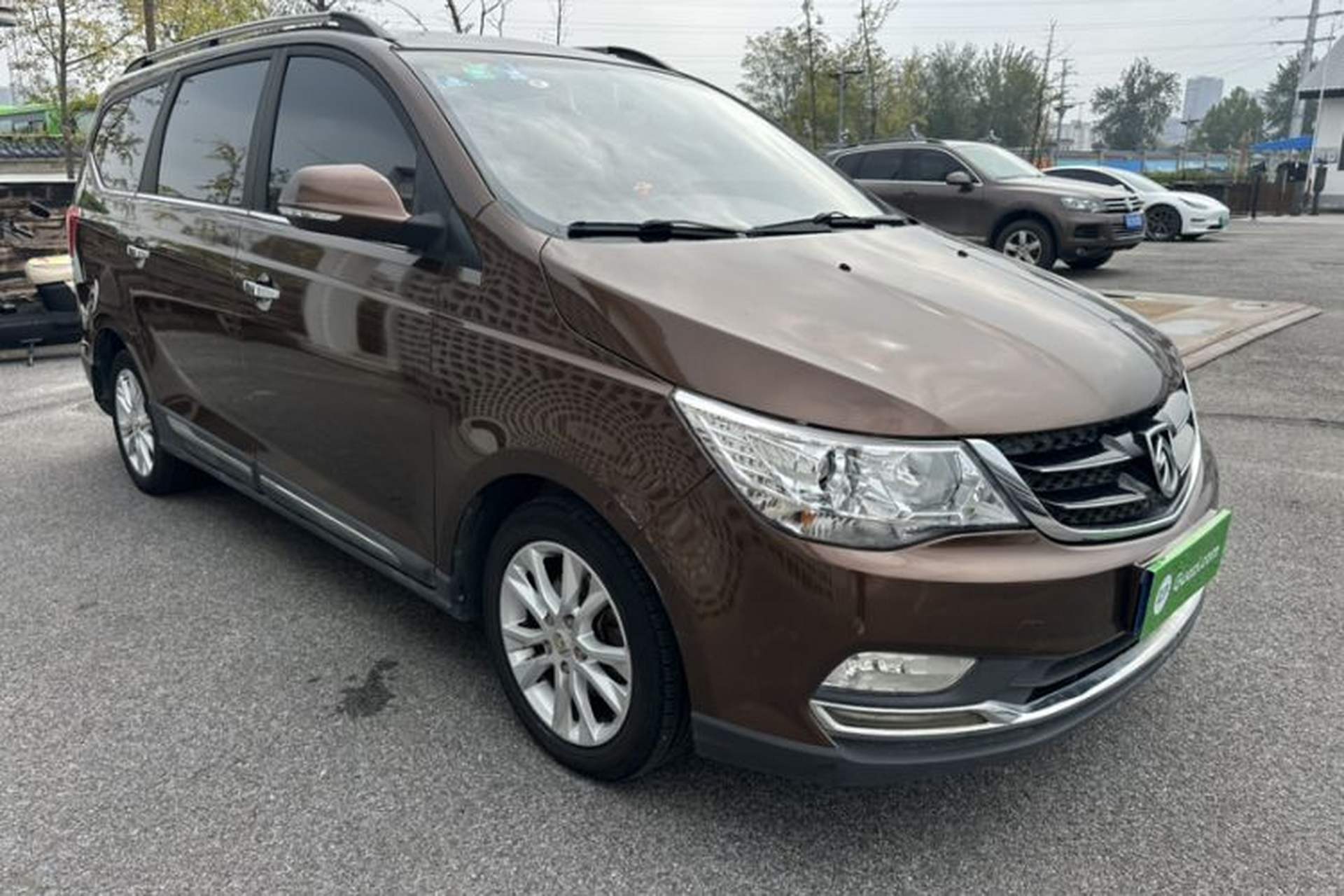 Used Baojun 730 2016 1.5L Manual Comfort Version 7 Seats China V Emission Standard Exterior 2