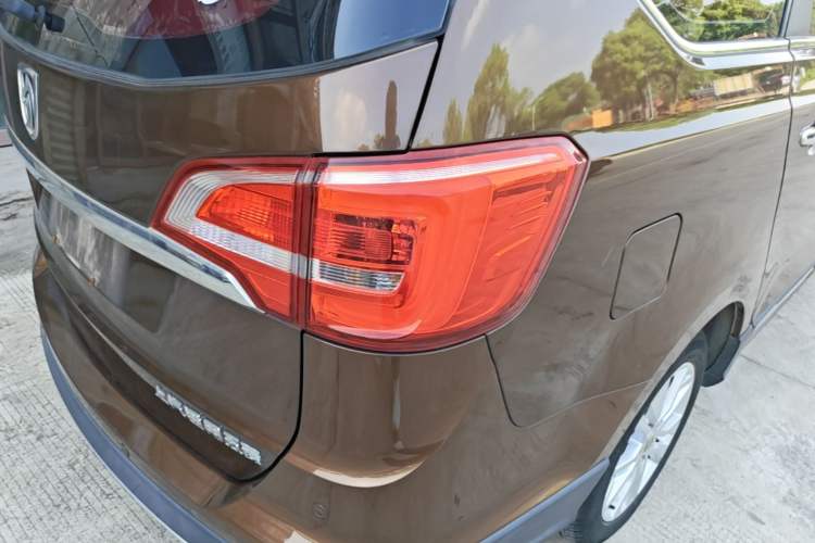Used Baojun 730 2016 1.5L Manual Comfort Version 7 Seats China V Emission Standard Exterior 3
