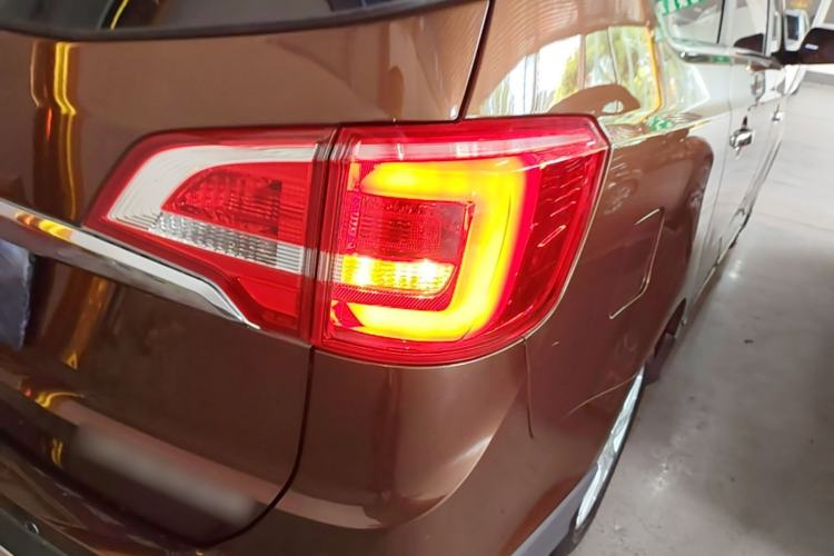 Used Baojun 730 2016 1.5L Manual Comfort Version 7 Seats China V Emission Standard Exterior 3