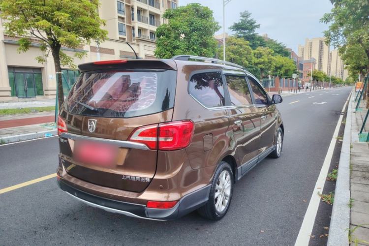 Used Baojun 730 2016 1.8L Manual Comfort Version 7 Seats Exterior 4