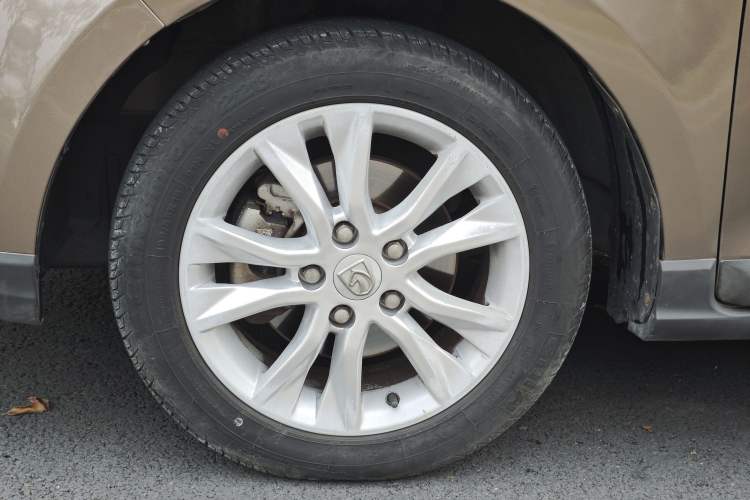 Used Baojun 730 2016 1.5L Manual Luxury Edition 7 Seats Exterior 7