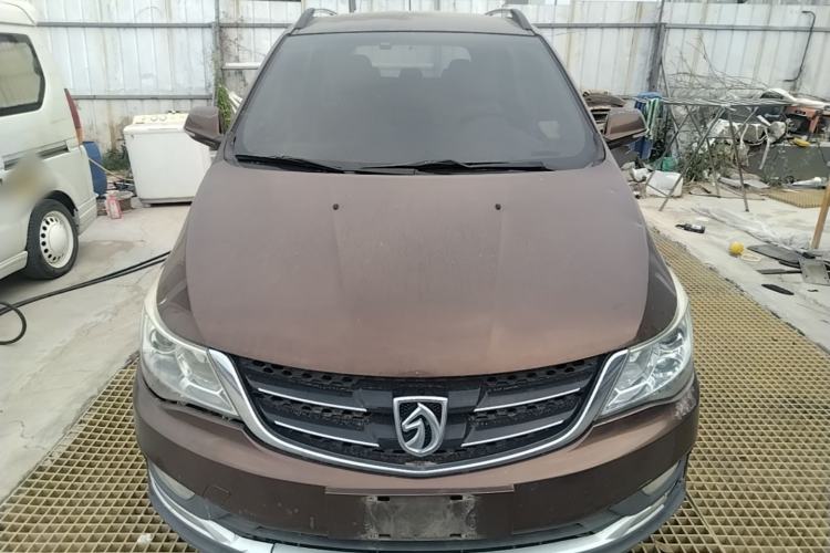 Used Baojun 730 2016 1.5T Manual Standard Version 7 Seats Front