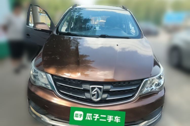 Used Baojun 730 2016 Revised 1.5L Manual Standard Version 7 Seats China V Emission Standard Front