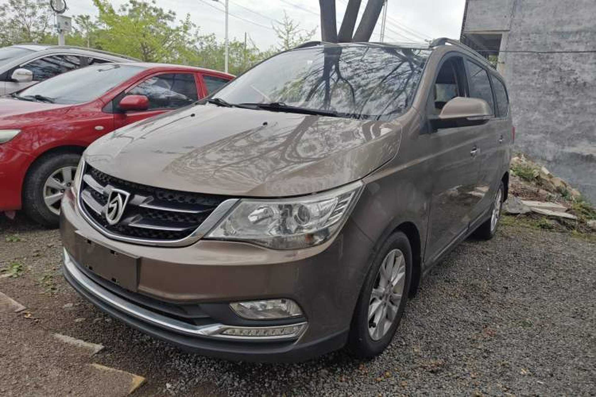 Used Baojun 730 2016 1.5L Manual Luxury Edition 7 Seats Front Left 45 Deg
