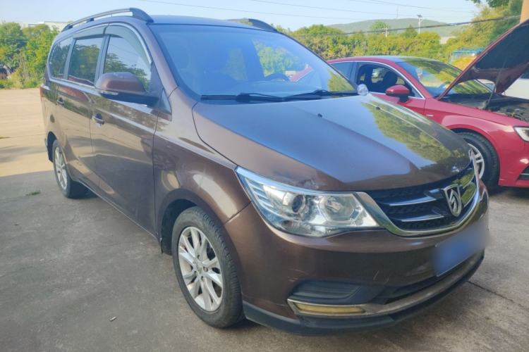 Used Baojun 730 2016 1.5L Manual Standard Version 7 Seats Front Right 45 Deg