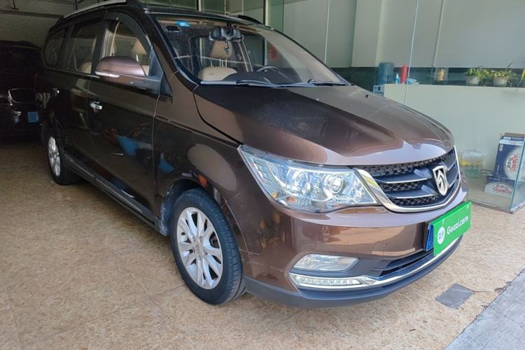 Used Baojun 730 2016 1.8L Manual Luxury Edition 7 Seats Front Right 45 Deg