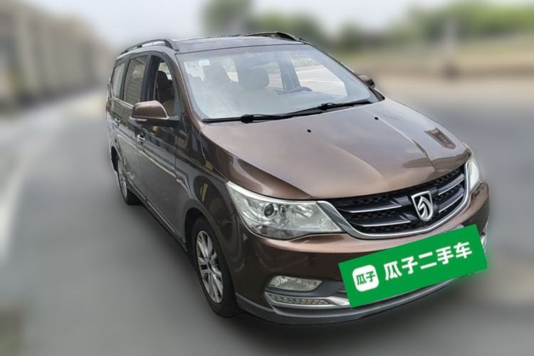 Used Baojun 730 2016 1.5L Manual Luxury Edition 7 Seats Front Right 45 Deg
