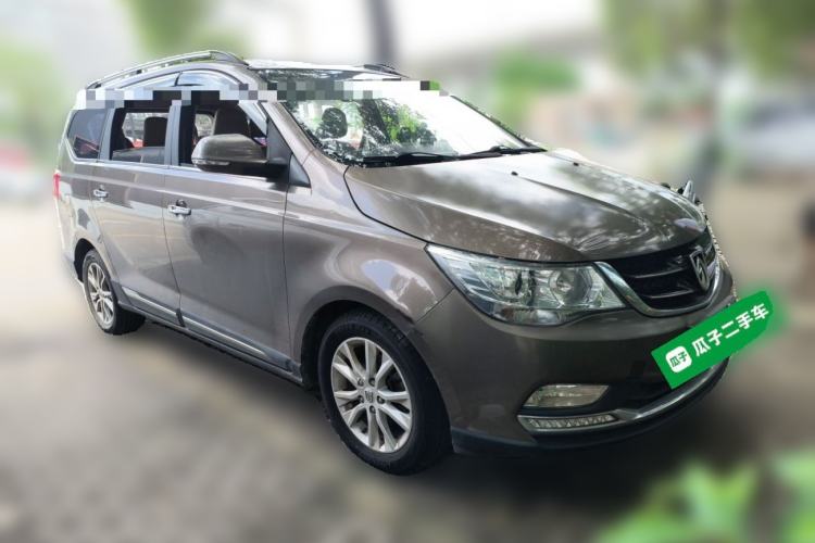 Used Baojun 730 2016 1.5T Manual Luxury Edition 7 Seats Front Right 45 Deg