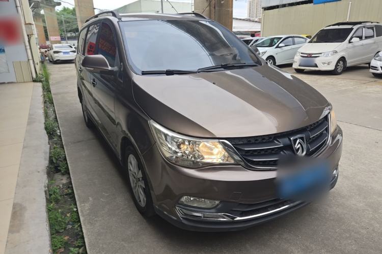 Used Baojun 730 2016 1.5L Manual Comfort Version 7 Seats China V Emission Standard Front Right 45 Deg