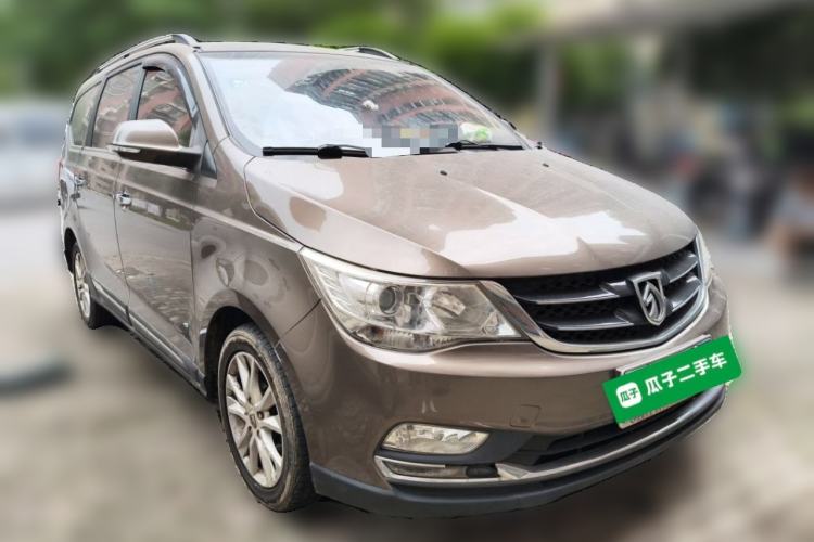 Used Baojun 730 2016 1.5L Manual Standard Version 7 Seats Front Right 45 Deg