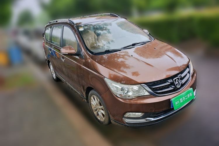 Used Baojun 730 2016 1.5L Manual Comfort Version 7 Seats China V Emission Standard Front Right 45 Deg
