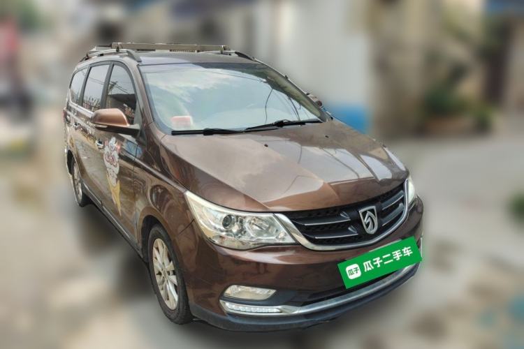 Used Baojun 730 2016 1.8L iAMT Luxury Model 7 Seats Front Right 45 Deg