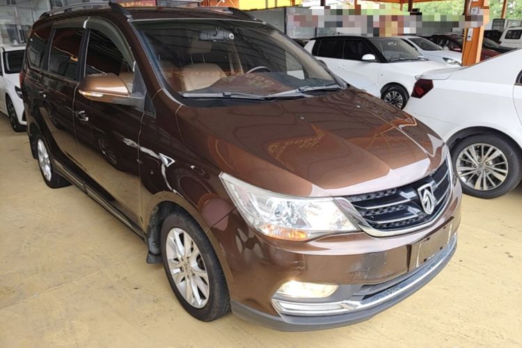 Used Baojun 730 2016 1.5L Manual Comfort Version 7 Seats China V Emission Standard Front Right 45 Deg