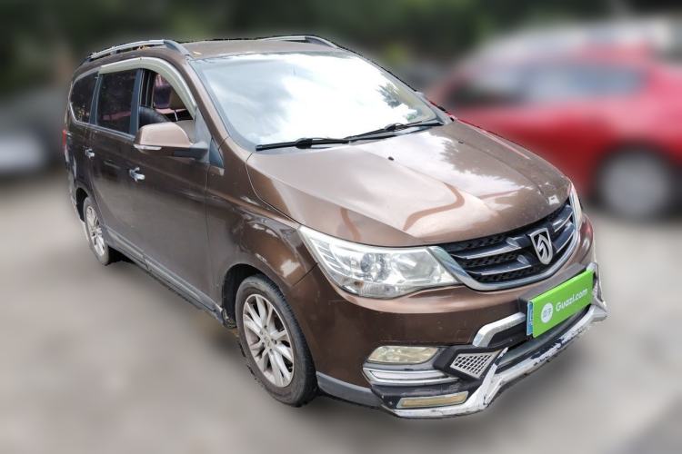 Used Baojun 730 2016 1.5L Manual Comfort Version 7 Seats China V Emission Standard Front Right 45 Deg