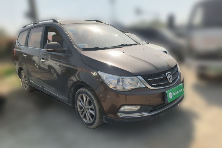 Used Baojun 730 2016 1.5L Manual Comfort Version 7 Seats China V Emission Standard Front Right 45 Deg