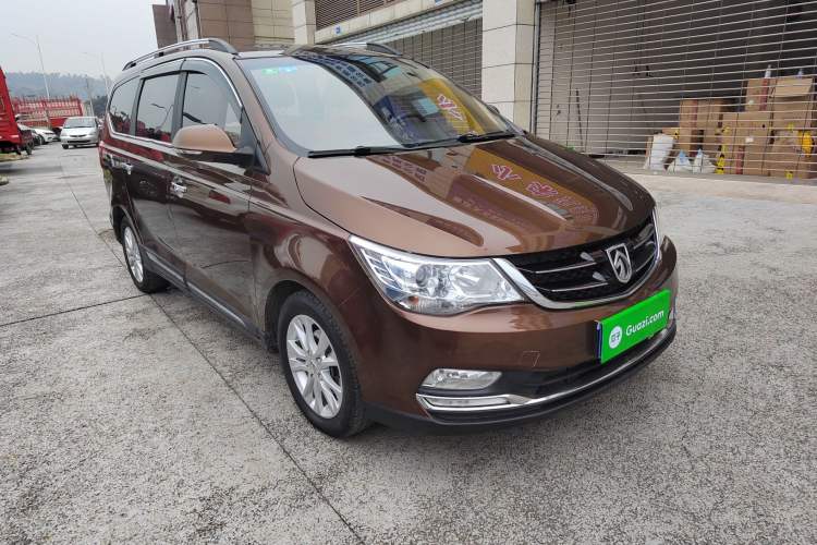 Used Baojun 730 2016 1.8L iAMT Comfort Version 7 Seats Front Right 45 Deg
