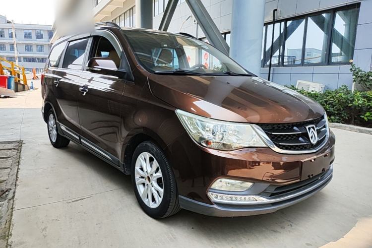 Used Baojun 730 2016 1.5L Manual Luxury Edition 7 Seats Front Right 45 Deg